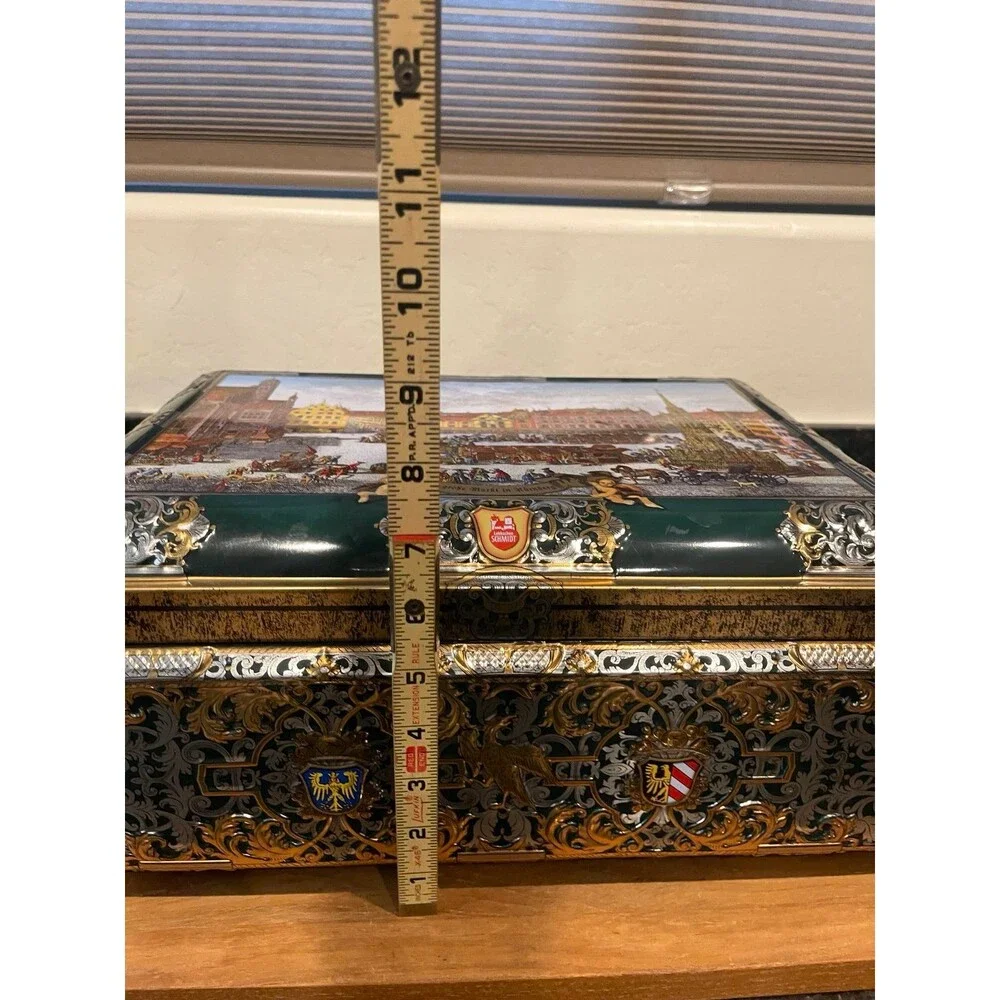 E Otto Schmidt Biscuit Tin Box Germany Nuremberg Market